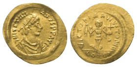 Iustinianus I. (527 - 565 n. Chr.).

 Tremissis (Gold). 552 - 565 n. Chr. Constantinopolis.
Vs: D N IVSTINI - ANVS P P AVI. Büste mit Perldiadem, P...