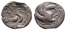 Antike Kelten
 Frankreich, Corisolites, Billon-Stater (6,41g), ca. 100-50 v. Chr. Av: Kopf nach rechts. Rev: Stilisiertes Pferd nach rechts. LT 6598,...