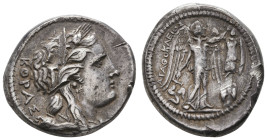Antike Griechen
Sizilien Syrakus, Tetradrachme (16,46g), Agathokles, 305-295 v. Chr. Av: Kopf der Kore nach rechts, dahinter Schrift. Rev: Nike mit H...