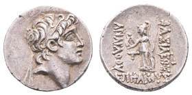 Antike Griechen
Kappadokien Drachme (3,98g), Ariarathes VI., 130-114 v. Chr. Av: Kopf nach rechts. Rev: Stehende Athena Nikephoros mit Speer und Schi...