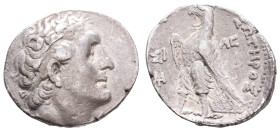 Antike Griechen
Ägypten Tetradrachme (13,77g), Ptolemaios II. Philadelphos, ca. 250/249 v. Chr, Sidon. Av: Kopf nach rechts. Rev: Adler auf Blitzbünd...