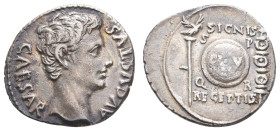 Antike Römer
Münzen Römische Kaiserzeit Augustus, 27 v. Chr. - 14. n. Chr., Denar (3,63g), Colonia Patricia? Av: Kopf nach rechts, darum "AVGVSTVS CA...