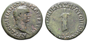 Antike Römer
Münzen der Römischen Provinzen Bithynien, Nikaia, Æ (11,30g), Domitianus, 81-96. Av: Kopf nach rechts, darum Umschrift. Rev: Stehender D...
