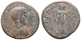 Antike Römer
Münzen der Römischen Provinzen Pamphylien, Attaleia, Æ (19,11g), Commodus, 177-192. Av: Büste nach rechts, darum Umschrift. Rev: Stehend...