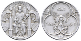 Medaillen Medaillen Karl Goetz
 Zinnmedaille (Dm. 36,1mm, 18,84g), 1905, von Karl Goetz, auf Kaiser Ludwig IV. von Bayern. Av: Thronender Kaiser mit ...