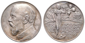 Medaillen Medaillen Karl Goetz
 Silbermedaille (Dm. 36,0mm, 19,39g), 1913, von Karl Goetz, auf die Thronbesteigung König Ludwig III. Av: Büste nach l...