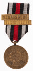 Auszeichnungen Deutscher Staaten bis 1933
 Preußen, Kriegsdenkmünze 1870/71 für Kämpfer, OEK 1941/1, am Band, dazu Gefechtsspangen zur Kriegsdenkmünz...