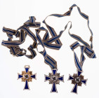 3. Reich Zivile Auszeichnungen
 3x Ehrenkreuz der Deutschen Mutter, 1. Stufe, 2. Form, 16. Dezember 1938, in Gold, in Silber und in Bronze, OEK 3513,...