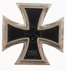 Allg. militärische Auszeichnungen 2. Weltkrieg
 Eisernes Kreuz 1939 1. Klasse, magnetisch, flach, auf Nadel Hersteller "L/11" für die Firma Wilhelm D...