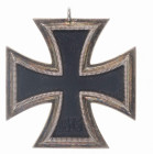 Allg. militärische Auszeichnungen 2. Weltkrieg
 Eisernes Kreuz 1939 2. Klasse, OEK 3824/4, ohne Bandring, Zustand 2.