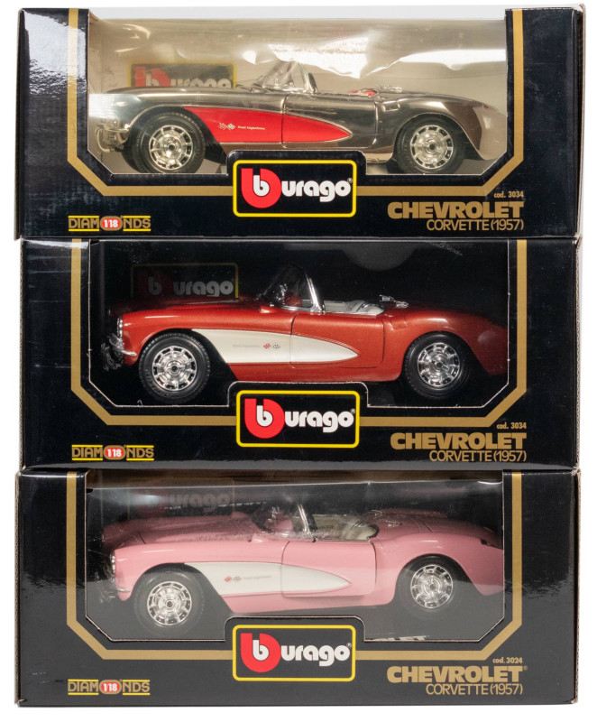 Bburago 1:18
 CHEVROLET CORVETTE 1957, 11 fast nur verschiedene Farb-Varianten,...