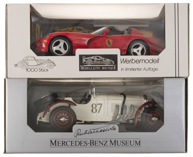 Bburago 1:18
 11 MODELLE diverser Autotypen, dabei u.a. DODGE VIPER, MERRCEDES ...