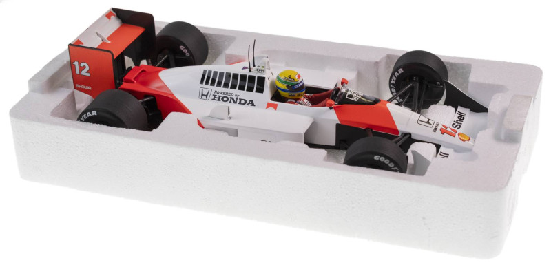 Minichamps / Pauls Model Art Formel 1
 McLaren MP4/4 Ayrton Senna World Champio...