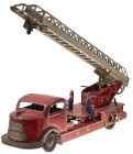 Günthemann
 FEUERWEHRAUTO, ca. 36 cm, mit allen 4 Feuerwehrmännern, frühe Nachkriegszeit, made in U.S Zone, ohne Schlüssel, diverse Alterungsspuren, ...