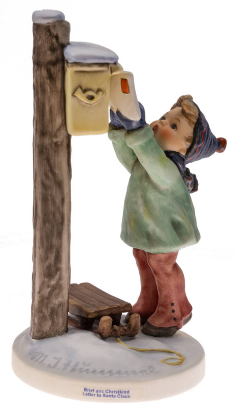 Einzelfiguren
 "Brief ans Christkind! Letter to Santa Claus", Mädchen vor Brief...