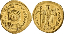 Maurice Tiberius, 582-602. Solidus (Gold, 22 mm, 4.37 g, 7 h), Theoupolis (Antiochia). O N mAVRC TIb P P AVG Draped and cuirassed bust of Maurice Tibe...