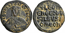 Leo VI the Wise, 886-912. Follis (Bronze, 26 mm, 7.99 g, 6 h), Constantinopolis. +LЄOn bASILЄVS ROM' Bust of Leo VI facing, with short beard, wearing ...