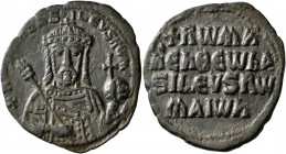 Constantine VII Porphyrogenitus, with Romanus I, 913-959. Follis (Bronze, 28 mm, 5.27 g, 6 h), Constantinopolis, 931-944. +RωmAҺ' bASILЄVS' Rωm' Facin...