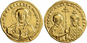 Nicephorus II Phocas, 963-969. Histamenon (Gold, 21 mm, 4.41 g, 6 h), Constantinopolis. +IҺS XIS RЄX RЄGNANTIҺm Bust of Christ facing, with cross-nimb...