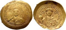 Constantine IX Monomachus, 1042-1055. Histamenon (Gold, 27 mm, 4.37 g, 6 h), Constantinopolis, 1054-1055. +IhS XIS RЄX RЄGNANTIҺm Christ enthroned fac...