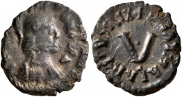 OSTROGOTHS. Athalaric, 526-534. Pentanummium (Bronze, 14 mm, 1.49 g, 6 h), Rome. INVICTA ROMA Helmeted and cuirassed bust of Roma to right. Rev. + D N...