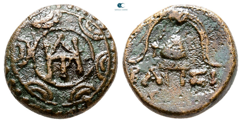 Kings of Macedon. Uncertain mint. Demetrios I Poliorketes 306-283 BC. 
Bronze Æ...