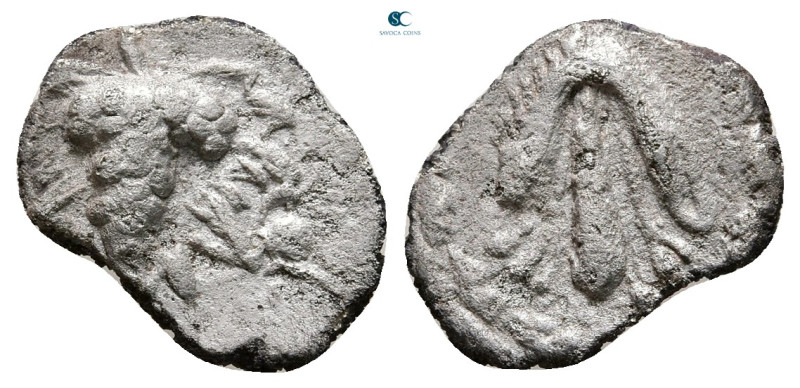 Lydia. Tralleis circa 166-67 BC. 
Cistophoric Drachm AR

14 mm, 1,28 g


...