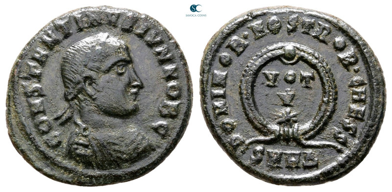 Constantine II, as Caesar AD 317-337. Heraclea
Follis Æ

19 mm, 3,43 g


...