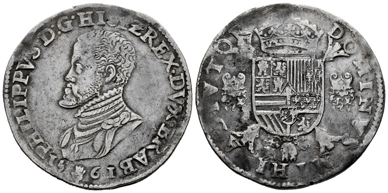 Philip II (1556-1598). 1 escudo felipe. 1561. Antwerpen. (Tauler-1127). (Vanhoud...