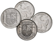 Lot of 4 coins of 1 peseta of 1933*3-4. TO EXAMINE. XF. Est...60,00. 

Spanish Description: Lote de 4 monedas de 1 peseta de 1933*3-4 de la II Repúb...