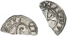Ermengol VIII (1184-1209). Agramunt. Diner. (Cru.V.S. falta) (Cru.C.G. falta). 0,42 g. Diner partido en la época para circular como ¿òbol?. Escasa. (M...