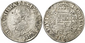1562. Felipe II. Nimega. 1/2 escudo Felipe. (Vti. 993) (Vanhoudt 267.NIJ). 16,50 g. Fecha en posición invertida. Rara. MBC-.