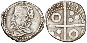 1609. Felipe III. Barcelona. 1 croat. (Cal. 428) (Cru.C.G. ¿4339f?). 3,39 g. Recortada. Ex Áureo 16/04/1996, nº 331. Rara. BC+.