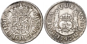1742. Felipe V. México. M. 2 reales. (Cal. 1292). 6,62 g. Columnario. Escasa. MBC+/MBC.