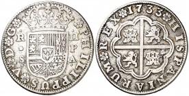 1733. Felipe V. Sevilla. PA. 2 reales. (Cal. 1433). 5,62 g. MBC.