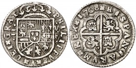 1708. Felipe V. Valencia. F. 2 reales. (Cal. 1443). 5,99 g. Rayitas de acuñación. Buen ejemplar. Rara. MBC+.