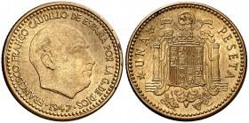 * 1947*1949. Estado Español. 1 peseta. (Cal. 77). 3,47 g. Escasa así. S/C-.