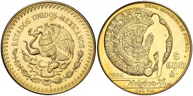 1985. México. 500 pesos. (Fr. 185) (Kr. 501.1). 17,32 g. AU. Mundial de Fútbol-México '86. En estuche oficial con certificado. S/C.