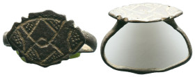 Collectible Items

Reference:

Condition: Very Fine

Weight =3.5 gr
Heıght =16 mm