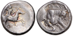 Sizilien-Gela. 
AR-Didrachme (vor 405 v. Chr.). Boutin&nbsp;Typ&nbsp;997-98, SNG&nbsp;Cop.&nbsp;105. Vs. teils versintert 8,45&nbsp;g. . 
f.ss