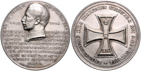 Erster Weltkrieg-Medaillen. 
Silbermedaille 1914 (v. Oertel) auf die Erneuerung des Eisernen Kreuzes, i.Rd: SILBER 990. Zetzmann&nbsp;6002. 35,6&nbsp...