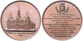 Frankreich. 
Napoleon III. 1852-1870. Bronzemedaille 1839 (v. Caqu\'e9) auf die Grundsteinlegung des Rathauses von Poitiers, i. Rd: Füllhorn BRONZE. ...