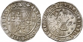 Reyes Católicos. Burgos. 4 reales. (Cal. 197, mismo cuño de anverso). 13,57 g. Toda la leyenda del anverso rectificada sobre otra. Ejemplar extraordin...