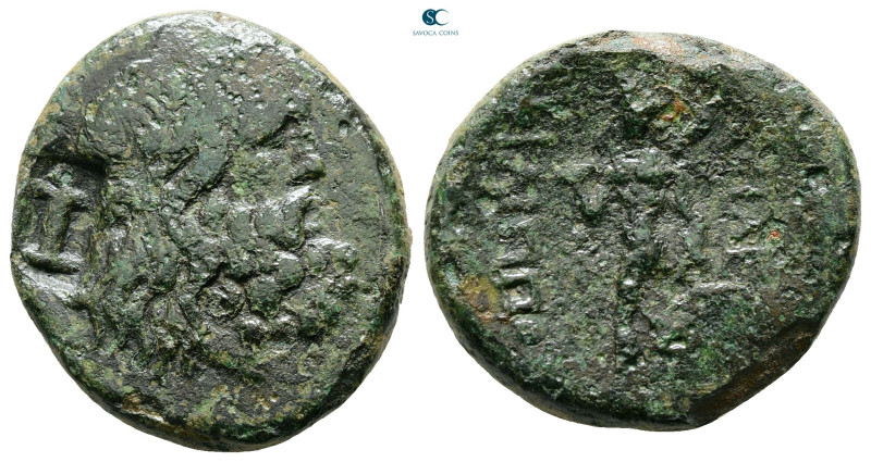 Kings of Macedon. Uncertain mint. Philip V 221-179 BC. 
Bronze Æ

25 mm, 10,6...