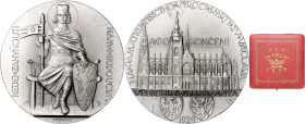 CZECHOSLOVAKIA&nbsp;
Silver medal Completion of the construction of St. Vitus Cathedral, original box, 1929, Kremnica, 123,33g, 70 mm, Ag 987/1000, J...