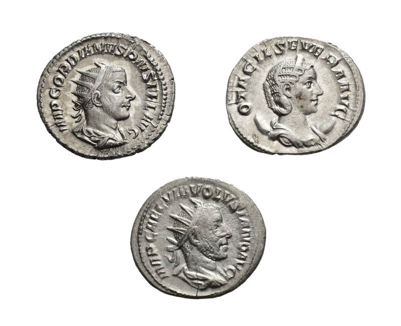 IMPERIO ROMANO. Lote de 3 antoninianos: Otacilia Severa, Volusiano y Gordiano II...