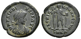 ARCADIO. Follis. Cyzicus (392-395). A/ Busto diademado, drapeado y acorazado a der.; D N ARCADIVS P F AVG. R/ El emperador a der.; VICTORIA ROMANORVM....