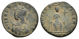 EUDOCIA. Follis. Antioquía (395-401). A/ Busto drapeado y coronado por la mano de dios a der.; AEL EVD(OXIA) AVG. R/ La emperatriz entronizada de fren...