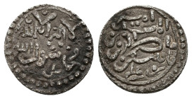 ALMORÁVIDES. TASUFIN B. 'ALI. Quirate. Sin ceca. Sin fecha. AR 0,92 g. 12 mm. V-1882; B-Da2. MBC. Escasa.

Ex colección Gaspariño