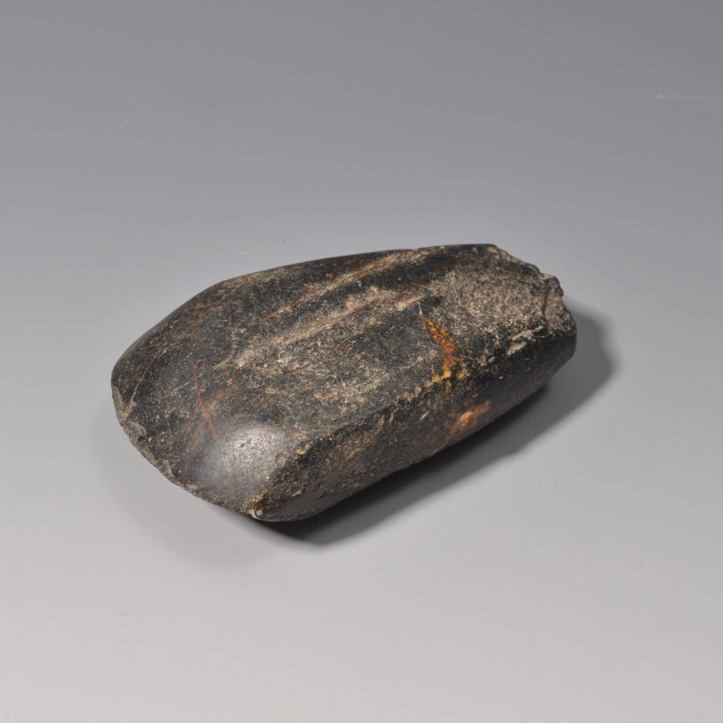 ARQUEOLOGIA. PREHISTORIA. Neolítico. Hacha pulimentada (5000-3000 a.C.). Basalto...
